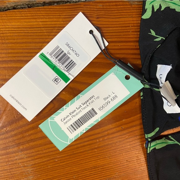 Calvin Klein Janice Pleated Neck Knit Top Size L Sleeveless Black Floral Career - Picture 10 of 13